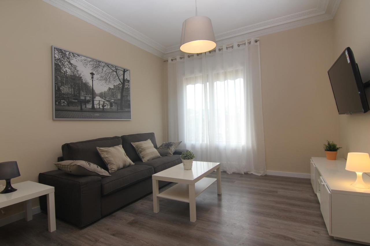 Felip - Spacious And Quiet Apartments Barcelona Bagian luar foto