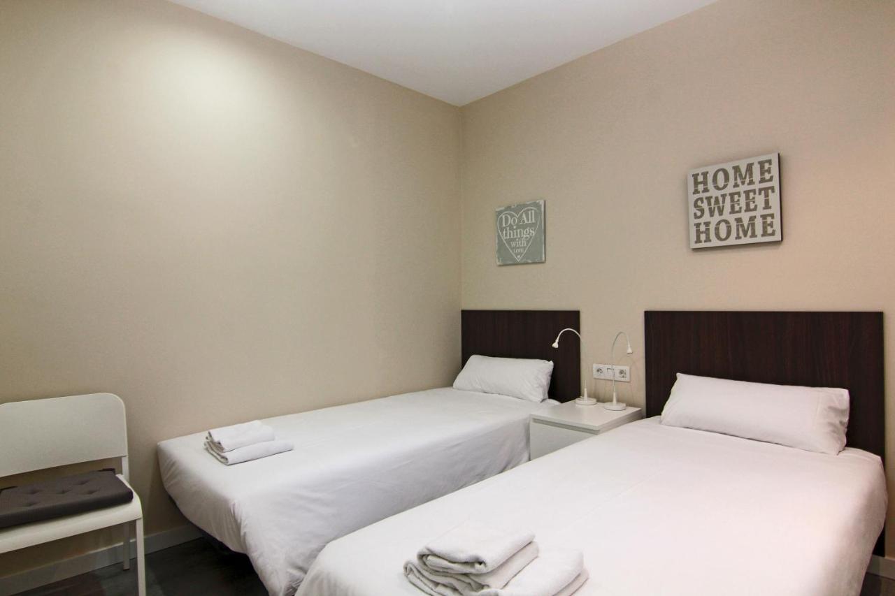 Felip - Spacious And Quiet Apartments Barcelona Bagian luar foto