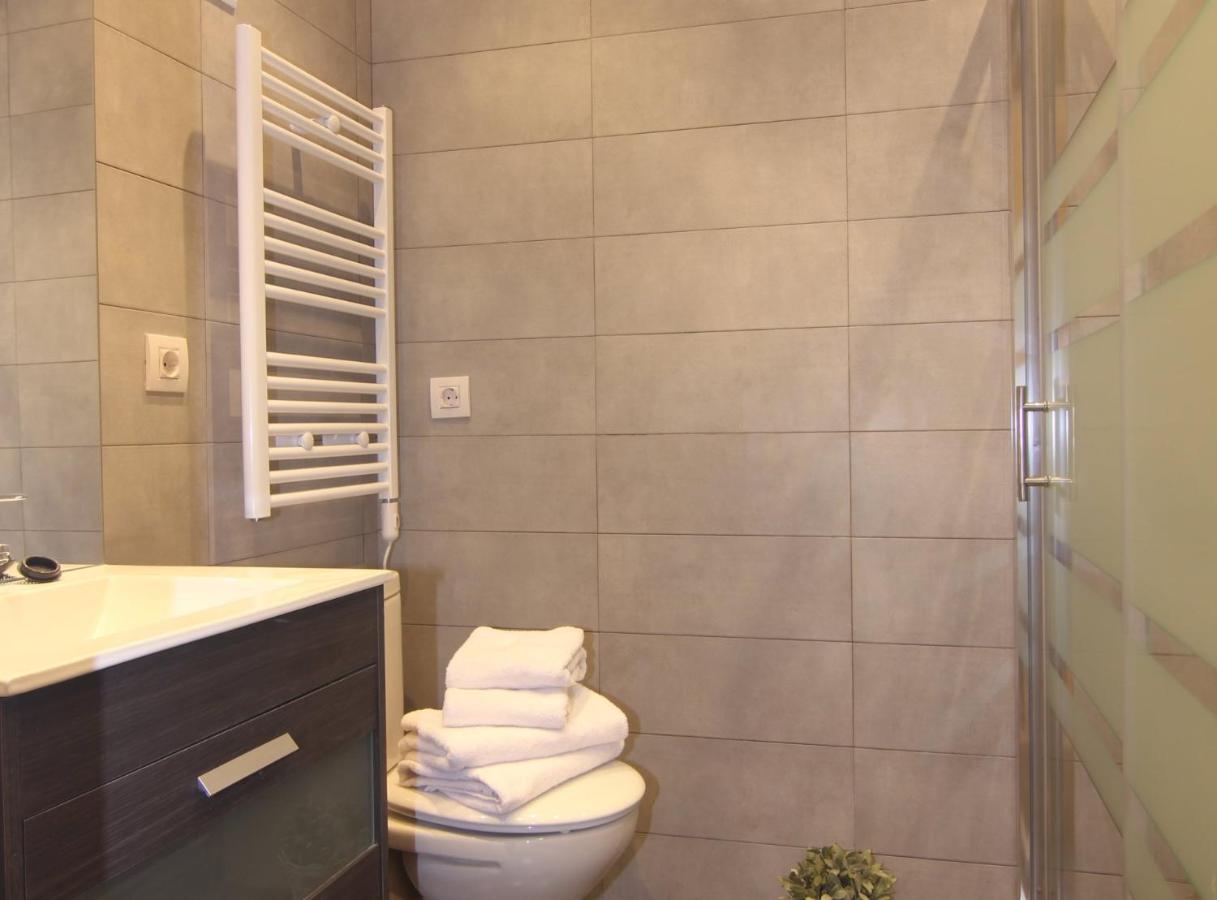 Felip - Spacious And Quiet Apartments Barcelona Bagian luar foto